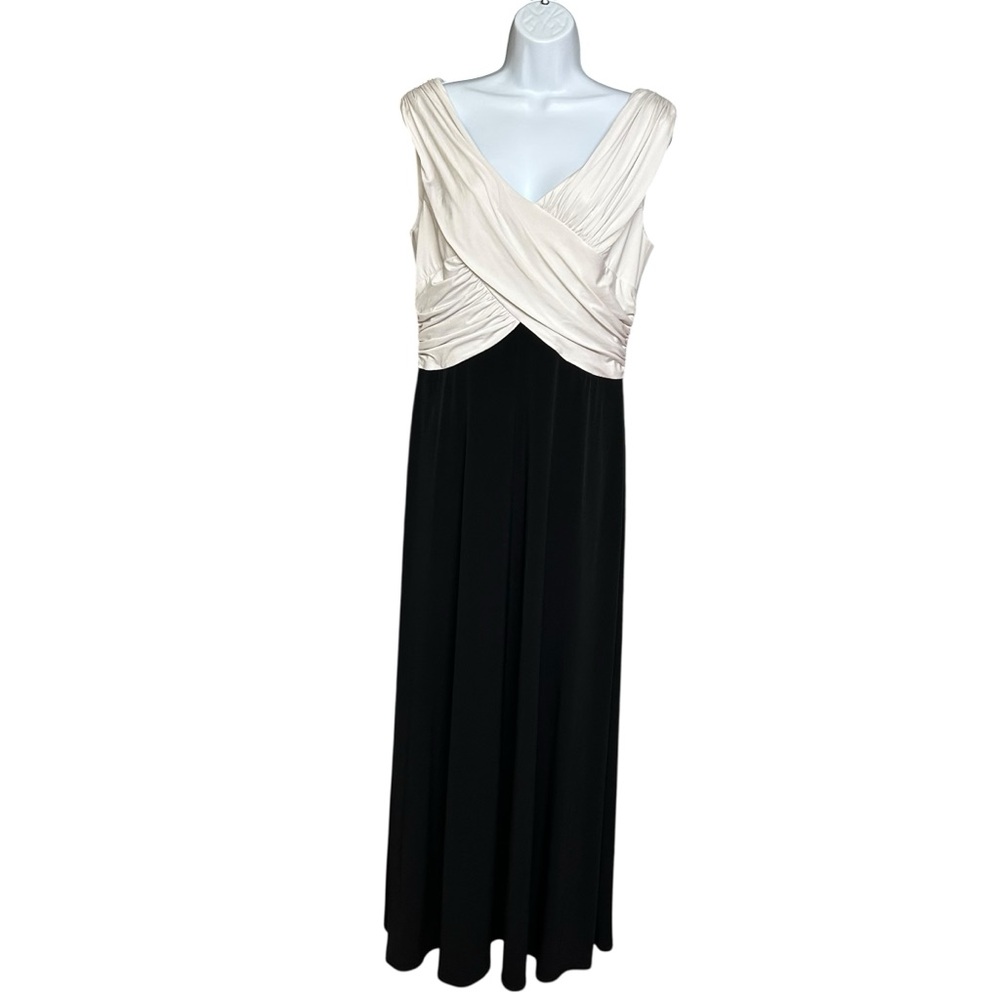 Oblique Two-Tone Pleated Maxi Gown | Black & Off-White | Size 14